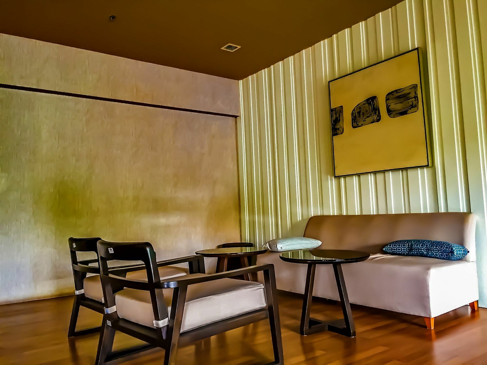 Lumpini Seaview Jomtien By Parikal Hotel Exterior photo